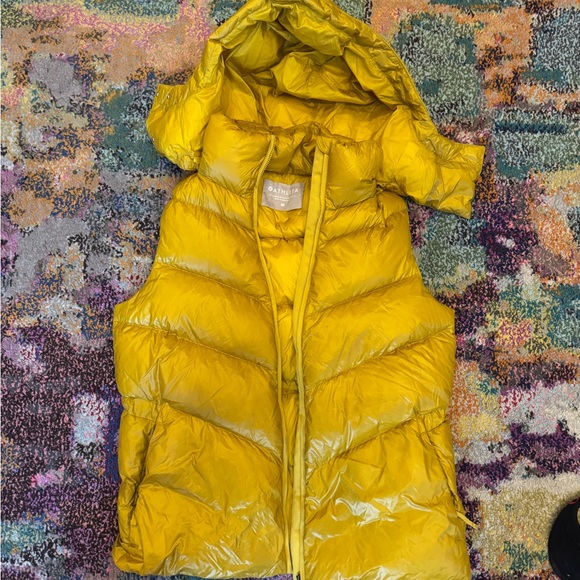 Athleta Shiny Gold Hooded Vest - Picture 2 of 3
